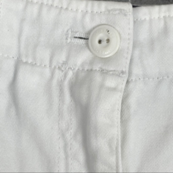 White Shorts Jones New York Signature Womens Size 8 Cotton High Rise Pockets - Picture 3 of 12